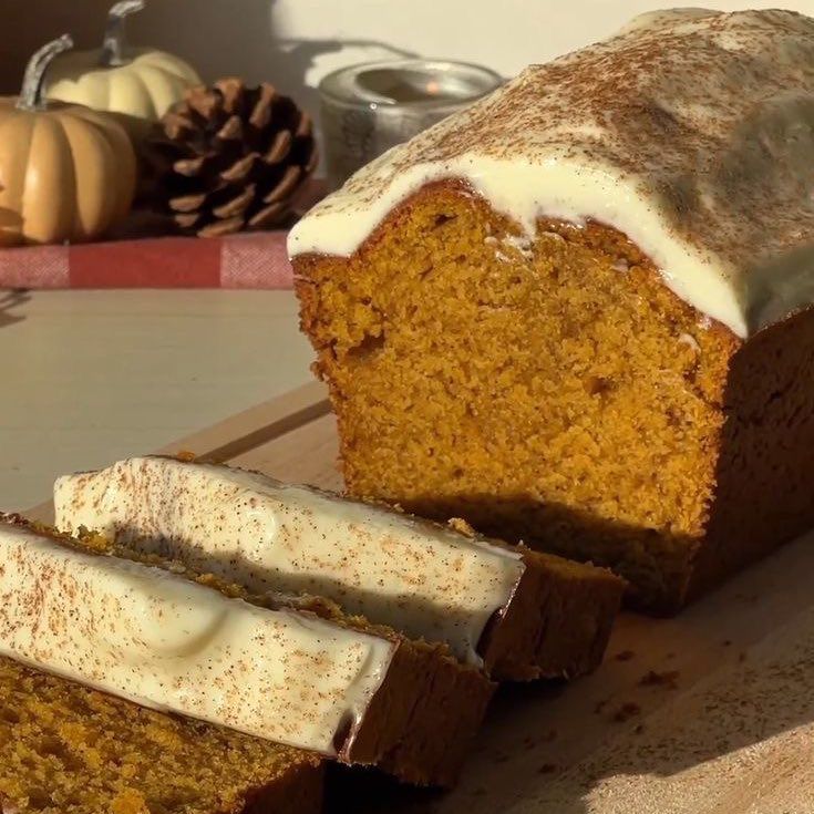 Vanilla Glazed Pumpkin Cake